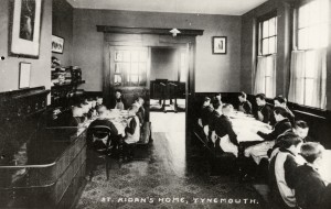 The boys dining hall at St Aidan’s, Tynemouth, 1910.